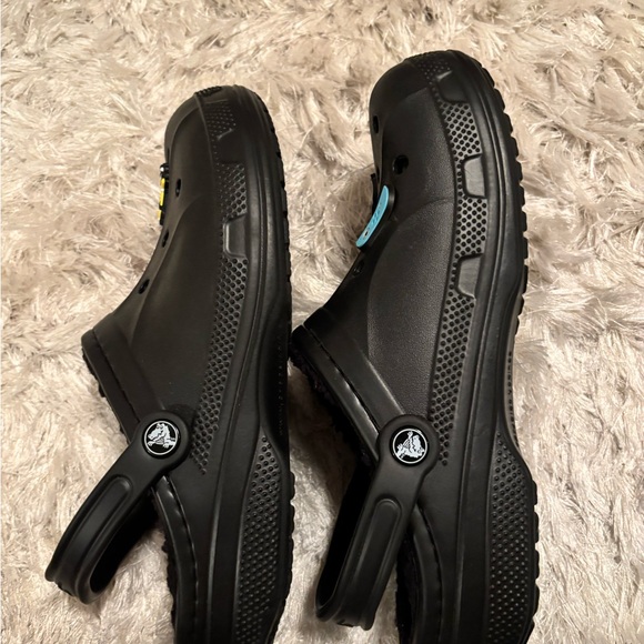 Make offer! NWOT CROCS Black Slippers Colorful Charms heel straps Men 9 Woman 11 - Picture 5 of 16